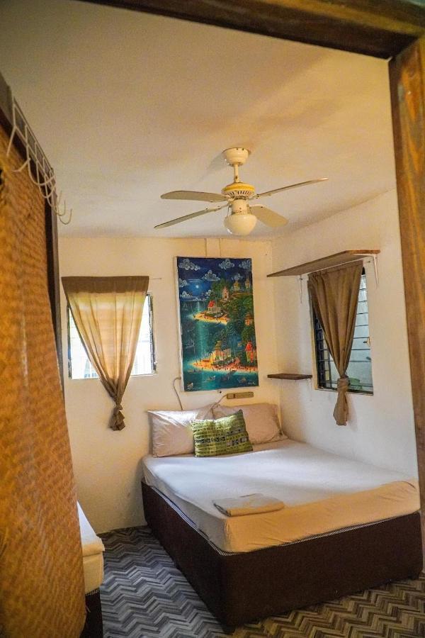 Bella's Backpackers Cayo Vandrarhem San Ignacio Exteriör bild